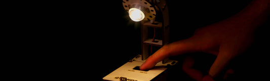 Illuminate Learning: Exploring Electricity with the FUNDA LIGHT Kit